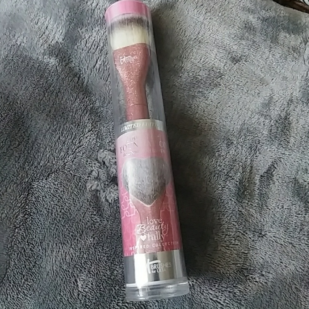 It brushes for ulta